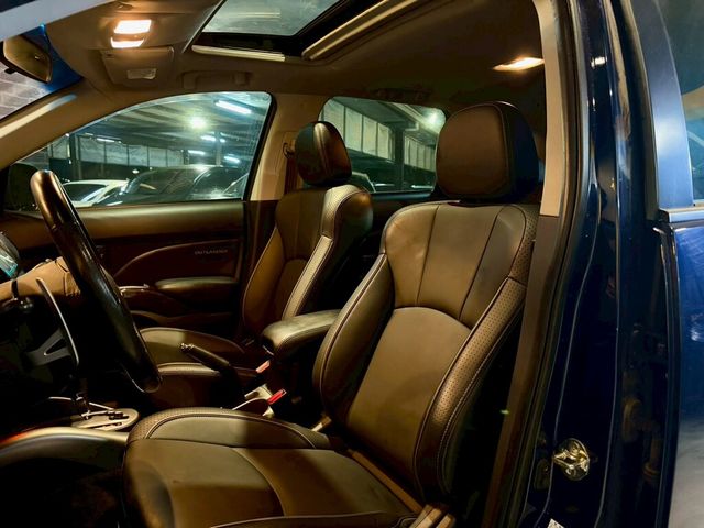 MITSUBISHI三菱 OUTLANDER  第8張相片