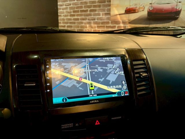 MITSUBISHI三菱 OUTLANDER  第14張相片