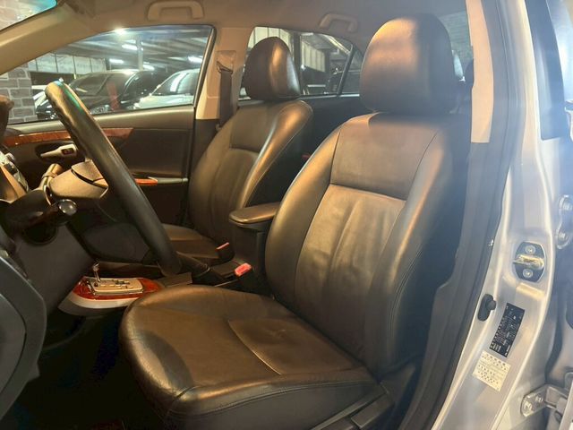 TOYOTA豐田 ALTIS  第9張相片