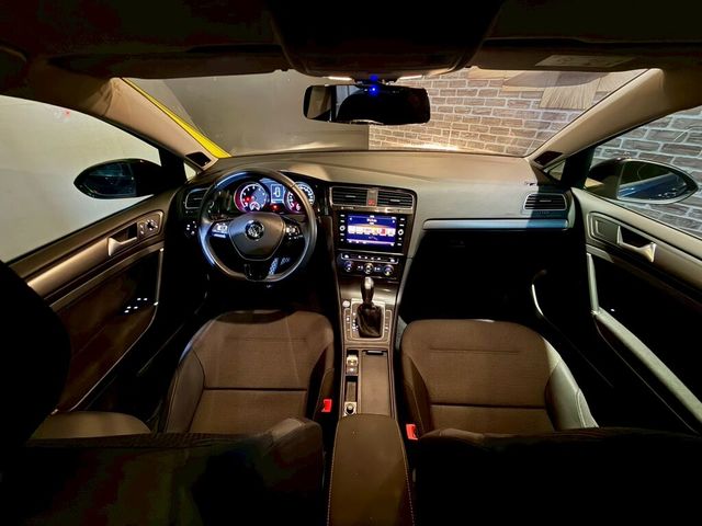 VOLKSWAGEN福斯 GOLF  第7張相片