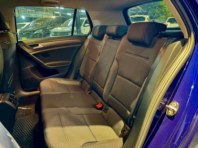 VOLKSWAGEN福斯 GOLF  第10張相片