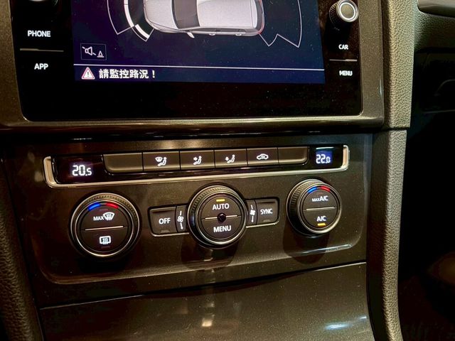 VOLKSWAGEN福斯 GOLF  第16張相片