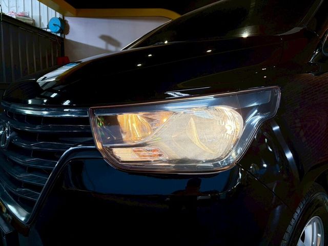 HYUNDAI現代 STAREX  第5張相片