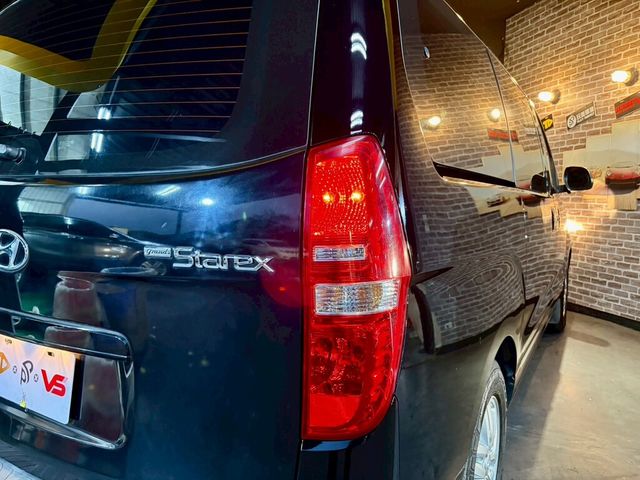 HYUNDAI現代 STAREX  第6張相片
