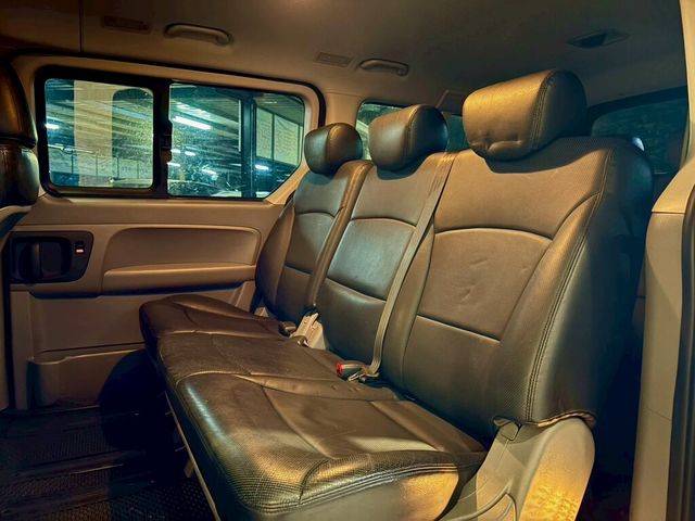 HYUNDAI現代 STAREX  第9張相片