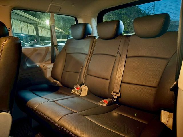 HYUNDAI現代 STAREX  第10張相片