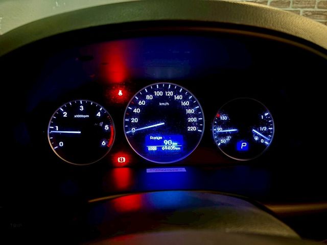 HYUNDAI現代 STAREX  第15張相片