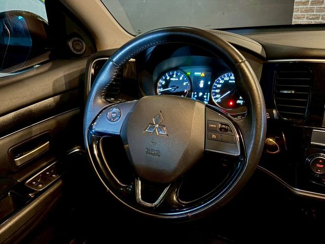 MITSUBISHI三菱 OUTLANDER  第12張相片