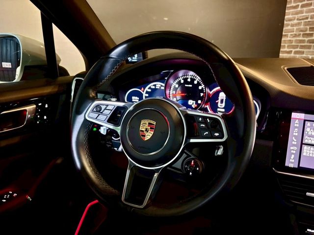 PORSCHE保時捷 CAYENNE  第14張相片