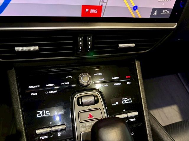 PORSCHE保時捷 CAYENNE  第19張相片