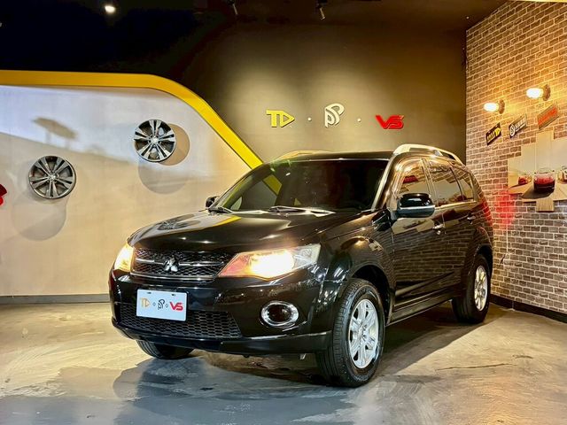 MITSUBISHI三菱 OUTLANDER  第1張相片
