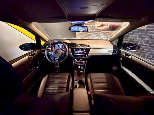 VOLKSWAGEN福斯 TOURAN  第8張相片