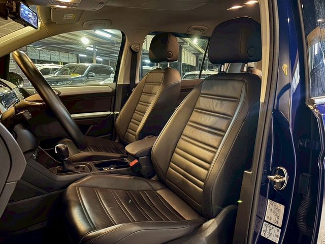 VOLKSWAGEN福斯 TOURAN  第10張相片
