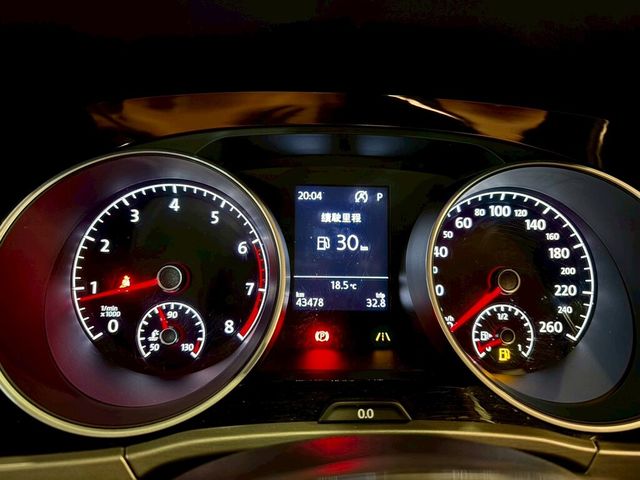 VOLKSWAGEN福斯 TOURAN  第17張相片