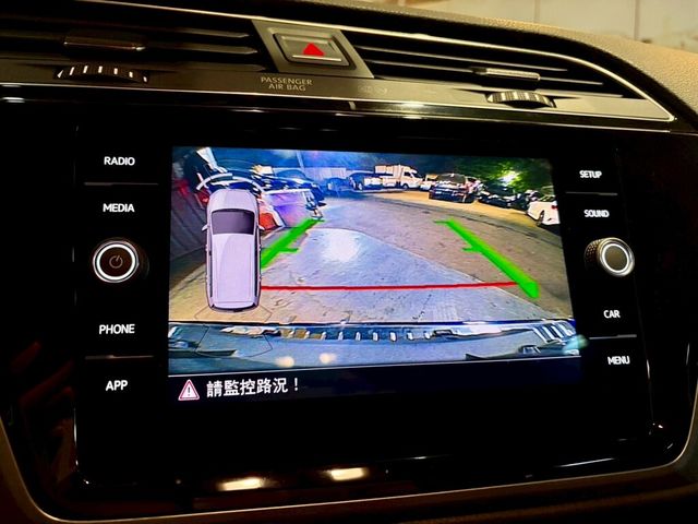 VOLKSWAGEN福斯 TOURAN  第18張相片