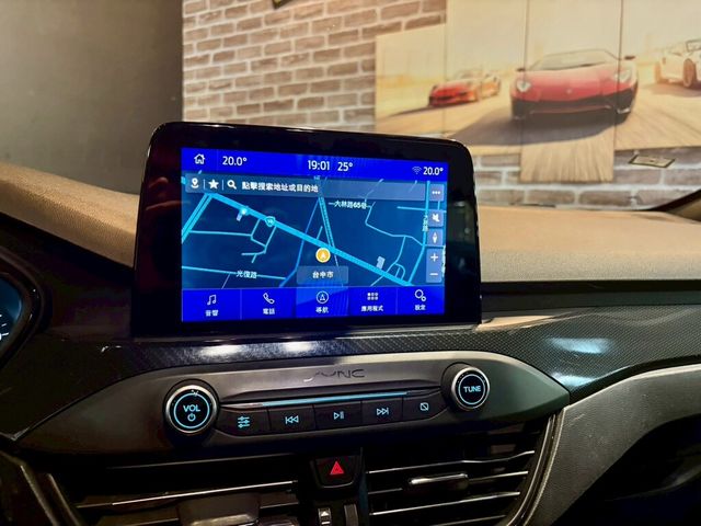 FORD福特 FOCUS ST  第17張相片