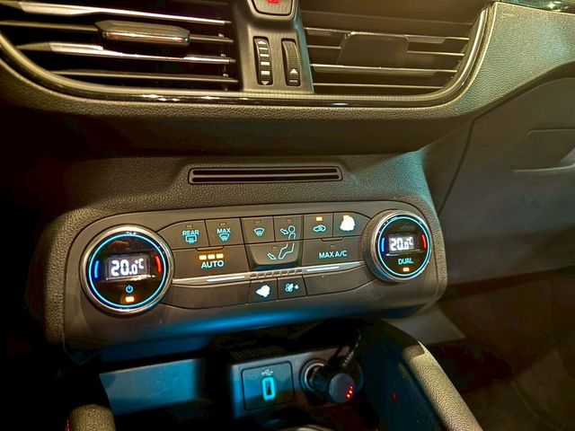 FORD福特 FOCUS ST  第19張相片