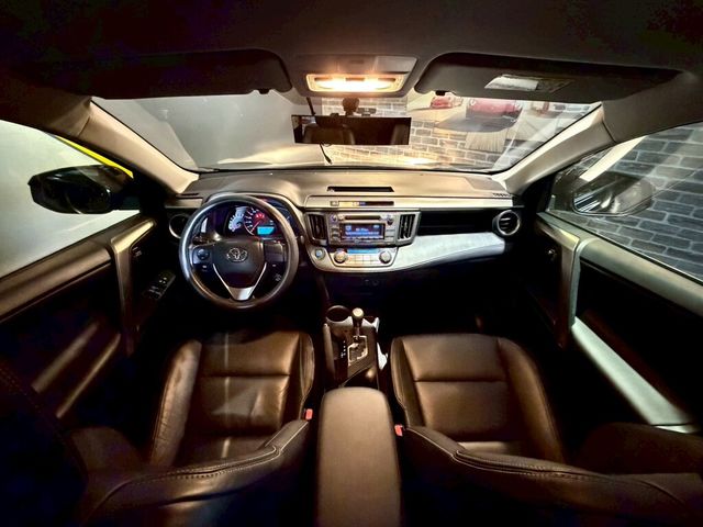 TOYOTA豐田 RAV4  第7張相片