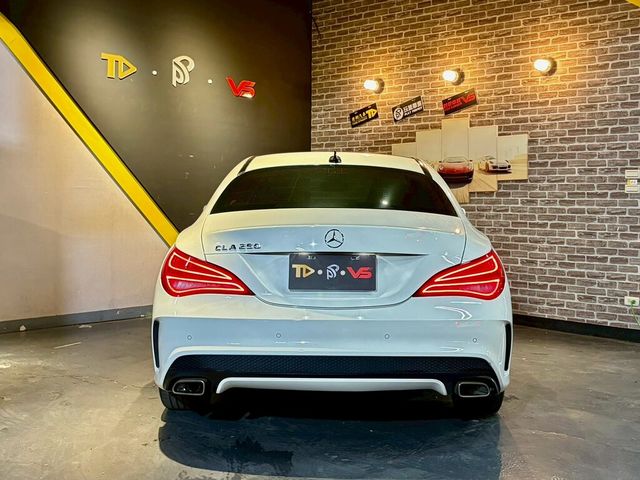 M-BENZ賓士 CLA250  第4張相片