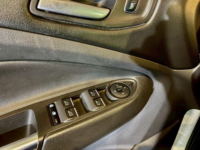 FORD福特 KUGA  第11張相片