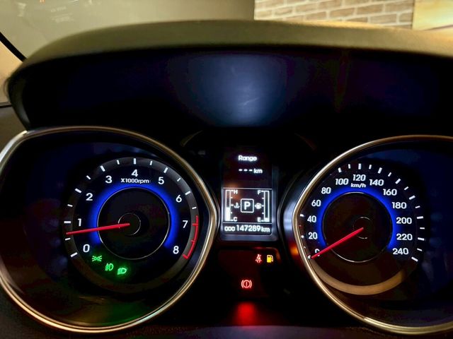 HYUNDAI現代 ELANTRA  第13張相片
