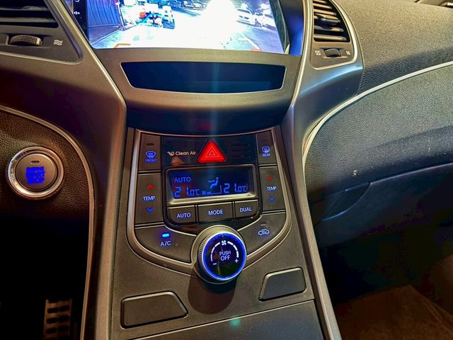HYUNDAI現代 ELANTRA  第17張相片