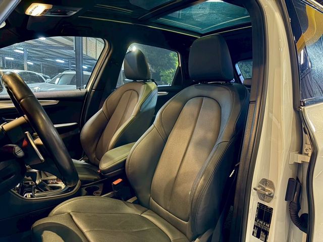 BMW寶馬 220I  第10張相片