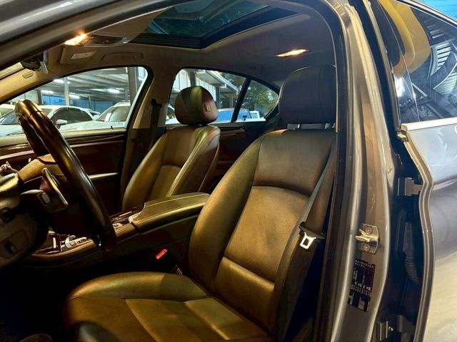 BMW寶馬 528I  第9張相片