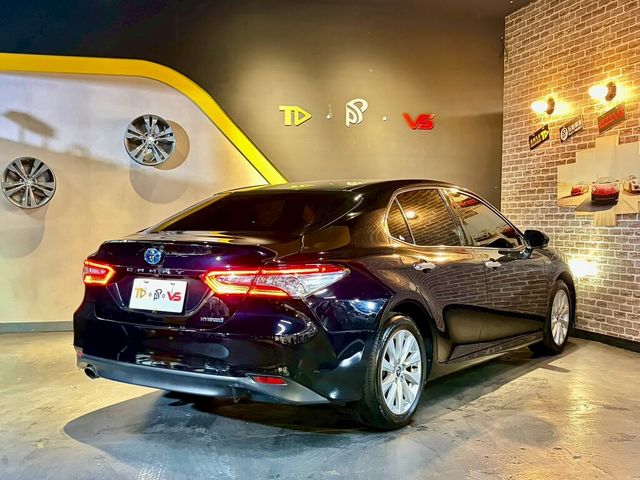 TOYOTA豐田 CAMRY HYBRID  第2張相片