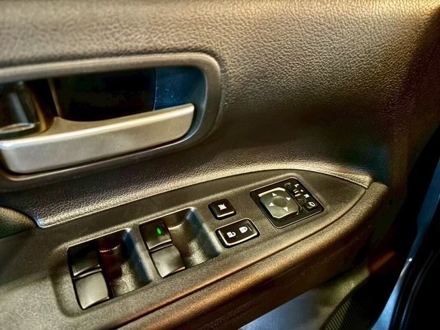 MITSUBISHI三菱 OUTLANDER  第11張相片
