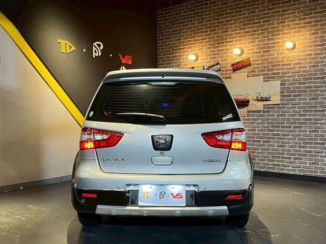 NISSAN日產 LIVINA  第4張相片