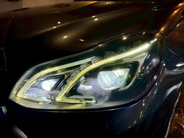 M-BENZ賓士 E220D  第5張相片