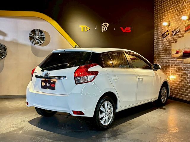 TOYOTA豐田 YARIS  第2張相片