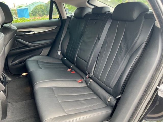 BMW寶馬 X6  第11張相片