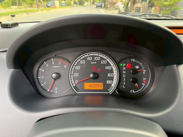 SUZUKI鈴木 SWIFT  第19張相片