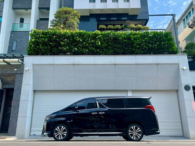 TOYOTA豐田 ALPHARD  第3張相片