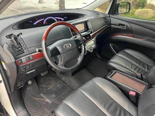 TOYOTA豐田 PREVIA  第8張相片