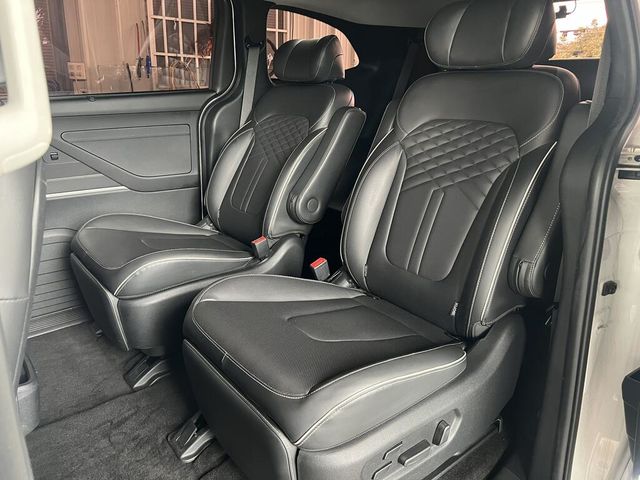 HYUNDAI現代 CUSTIN  第3張相片