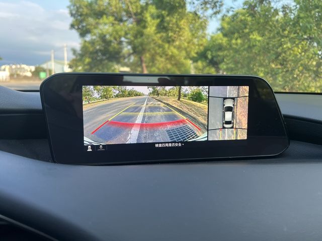 MAZDA馬自達 MAZDA 3  第17張相片