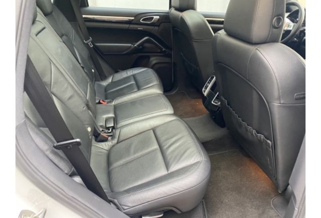 Porsche Cayenne  第7張相片