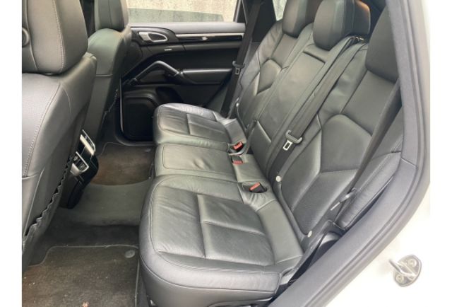 Porsche Cayenne  第14張相片