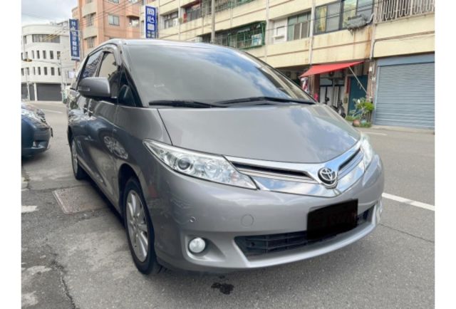 Toyota PREVIA  第1張相片