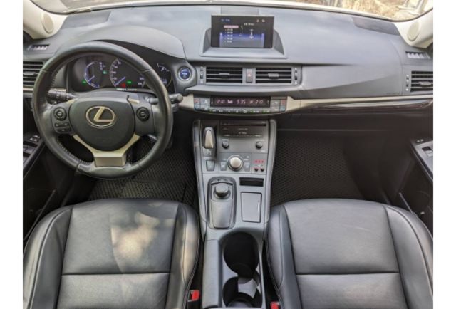 Lexus CT200h  第6張相片