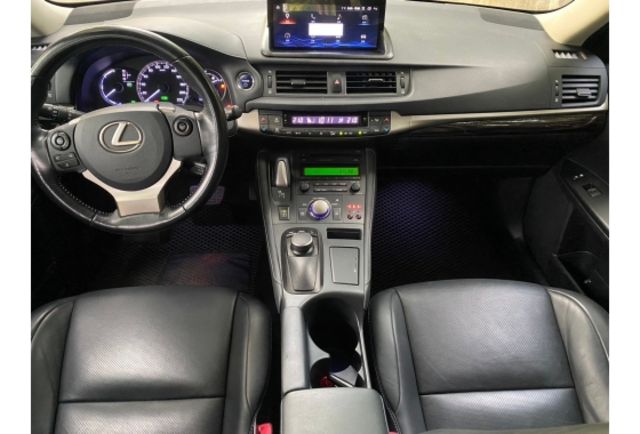 Lexus CT200h  第2張相片