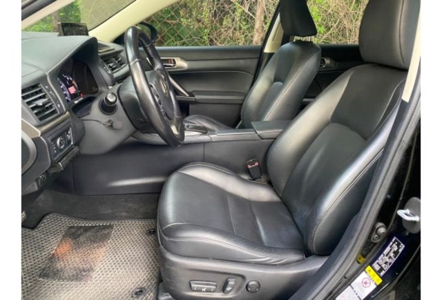 Lexus CT200h  第4張相片