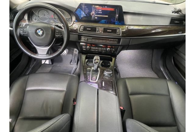 BMW 528I  第11張相片