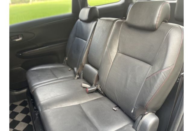 Toyota WISH  第8張相片