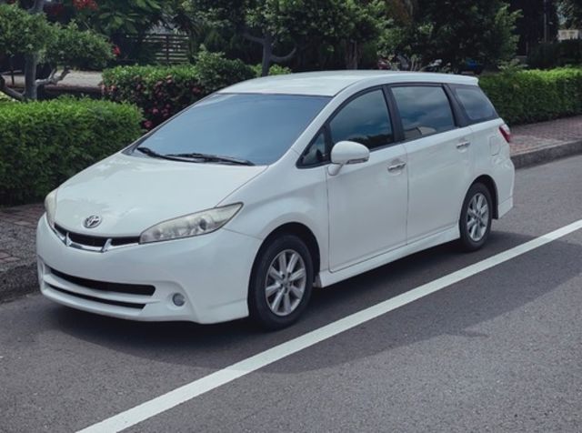 TOYOTA豐田 WISH  第1張相片