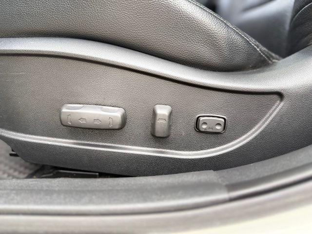HYUNDAI現代 ELANTRA  第3張相片