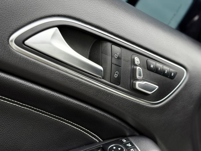 M-BENZ賓士 GLA250  第4張相片